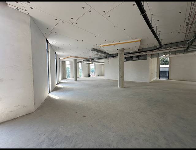 1,601M² OFFICE TO LET IN SANDTON CENTRAL